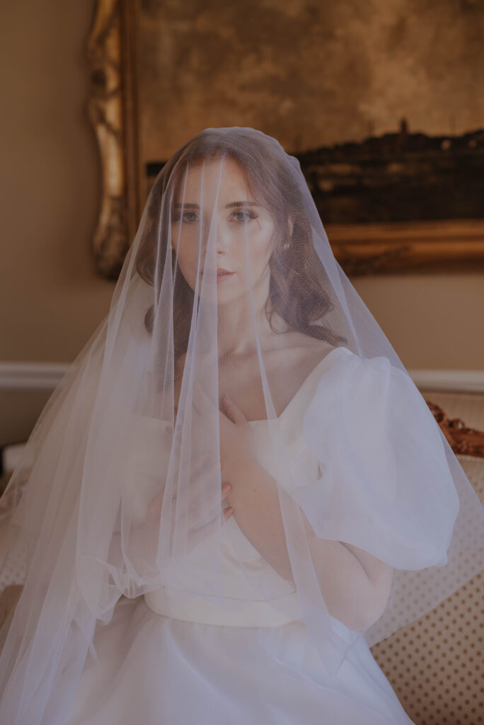 bride posed at Heigh Torr Estate