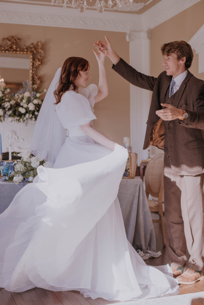 Bride & groom dancing at Heigh Torr Estate wedding venue in VA