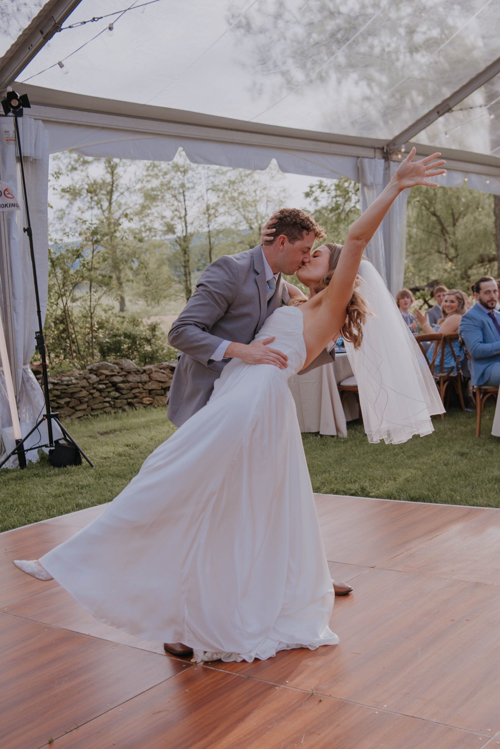 How to Handle Stressful People on Your Wedding Day