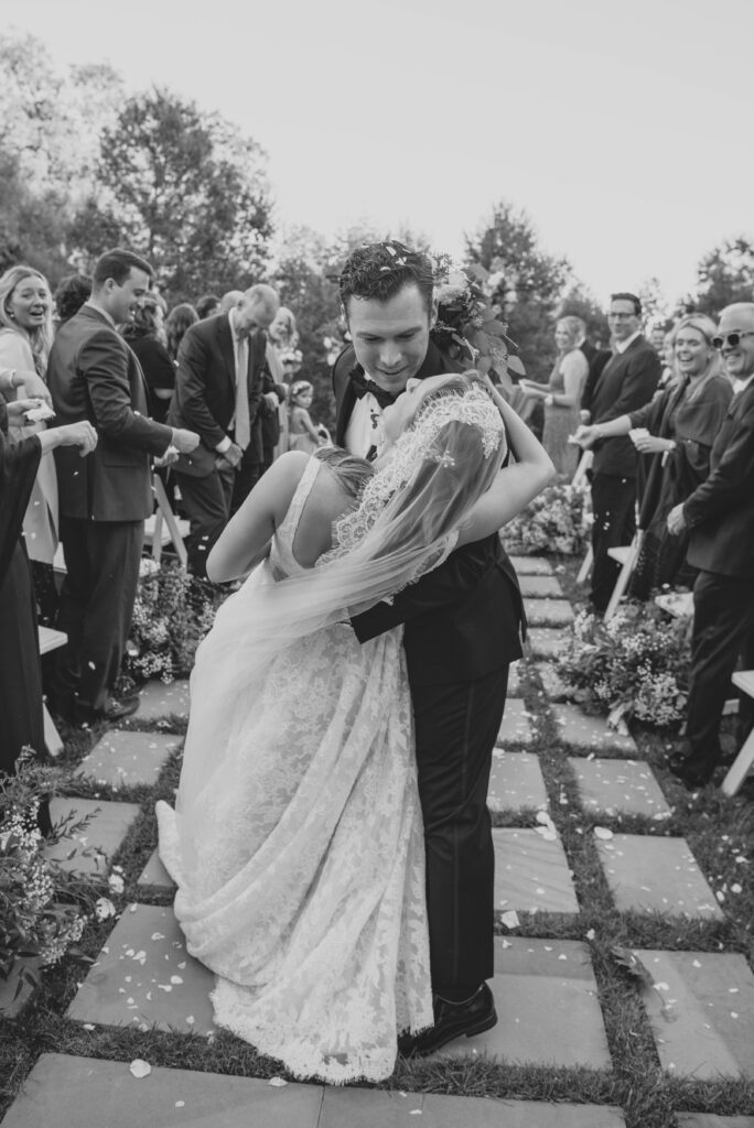 How to Decide Which Wedding Photography Style Is Right for You